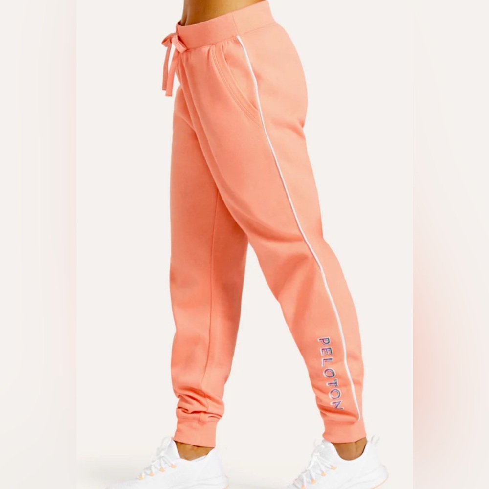 NWOT Peloton Jogger orange size XS